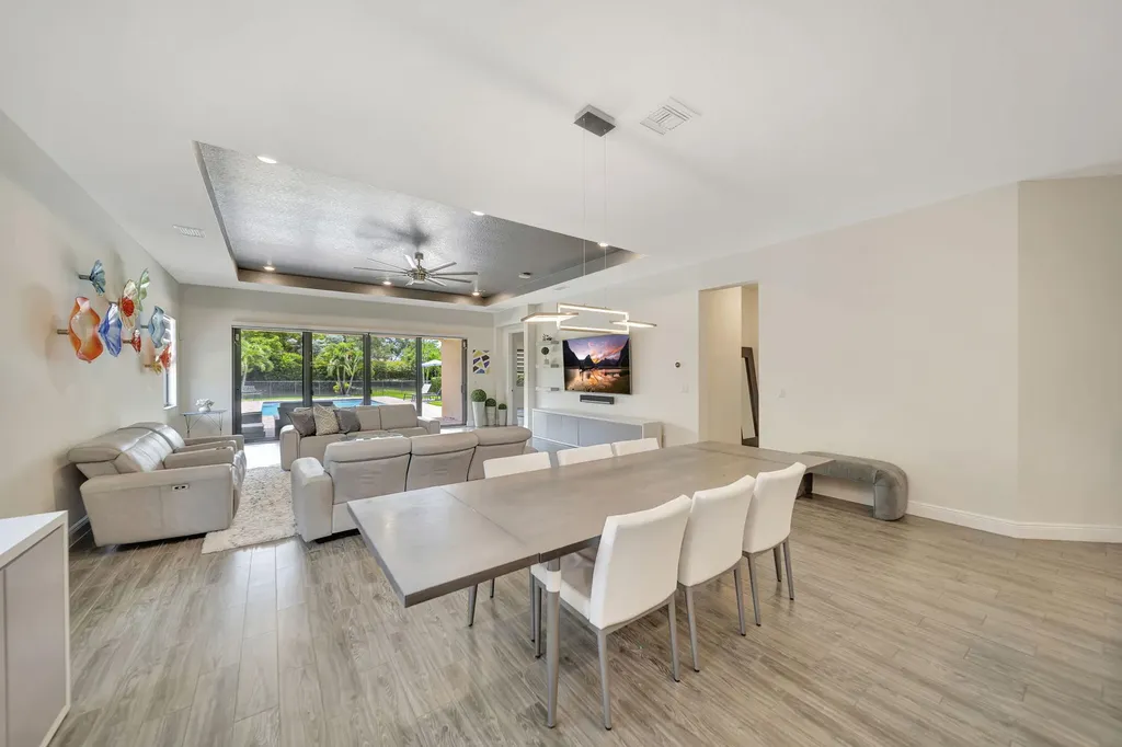 8720 E Baypoint Circle Parkland FL 33076