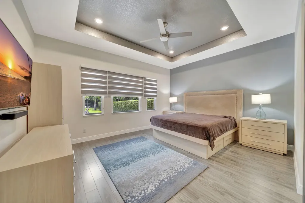 8720 E Baypoint Circle Parkland FL 33076