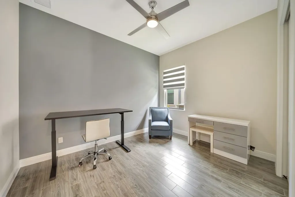 8720 E Baypoint Circle Parkland FL 33076
