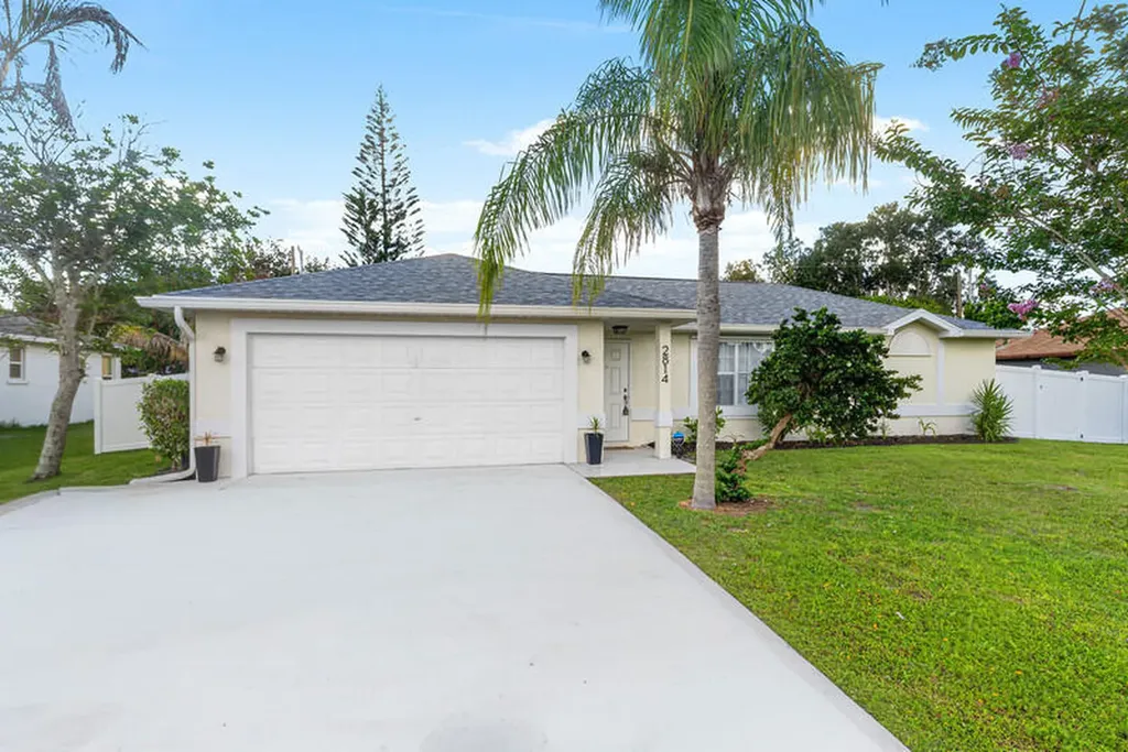 2814 SE Melaleuca Boulevard Port St Lucie FL 34952
