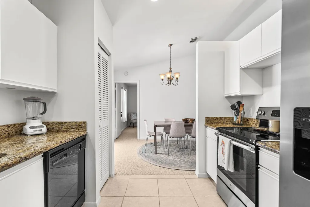 2814 SE Melaleuca Boulevard Port St Lucie FL 34952