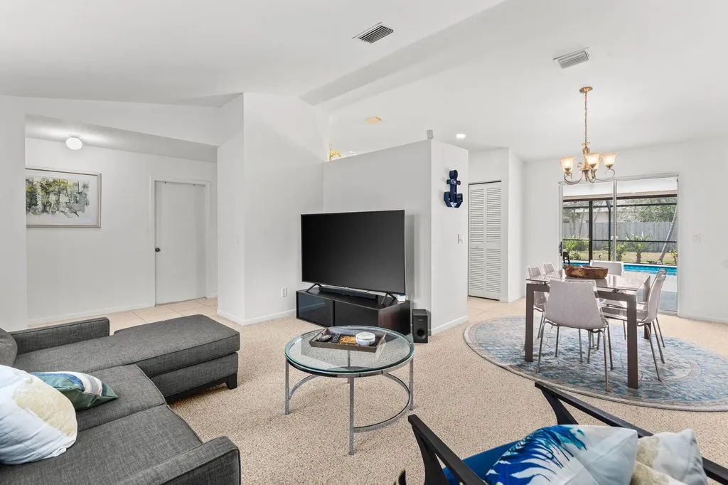 2814 SE Melaleuca Boulevard Port St Lucie FL 34952