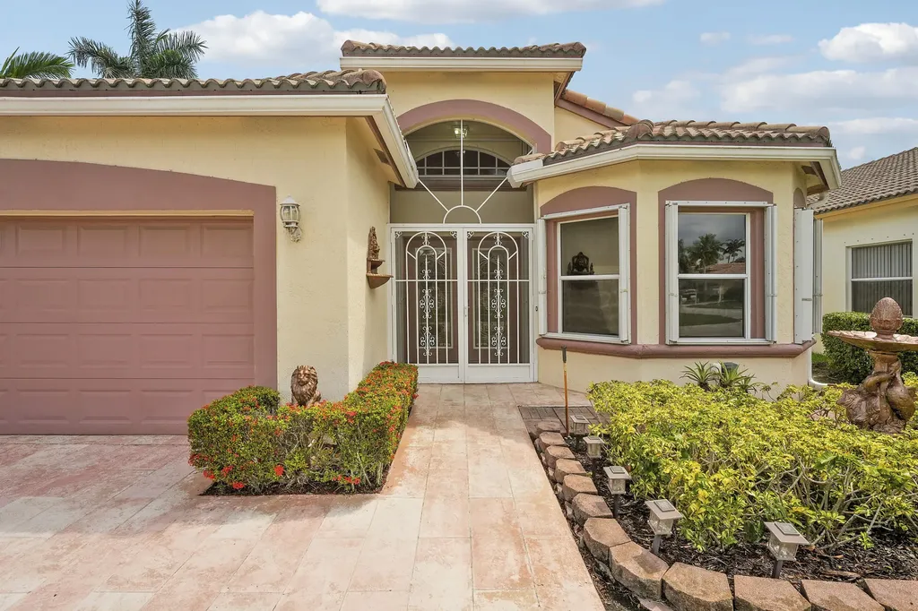 6272 Harbour Club Drive Lake Worth FL 33467