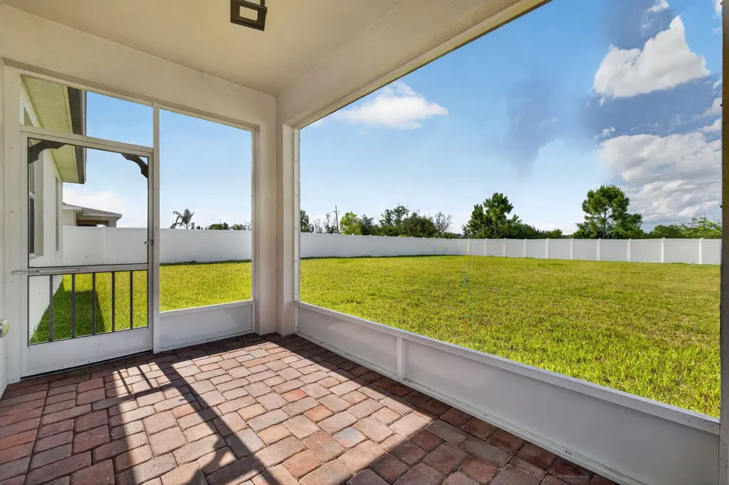 13275 NW Copper Creek Drive Port St Lucie FL 34987