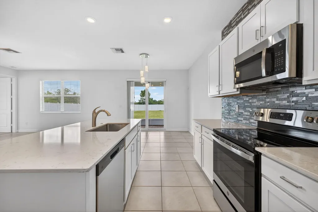 13275 NW Copper Creek Drive Port St Lucie FL 34987