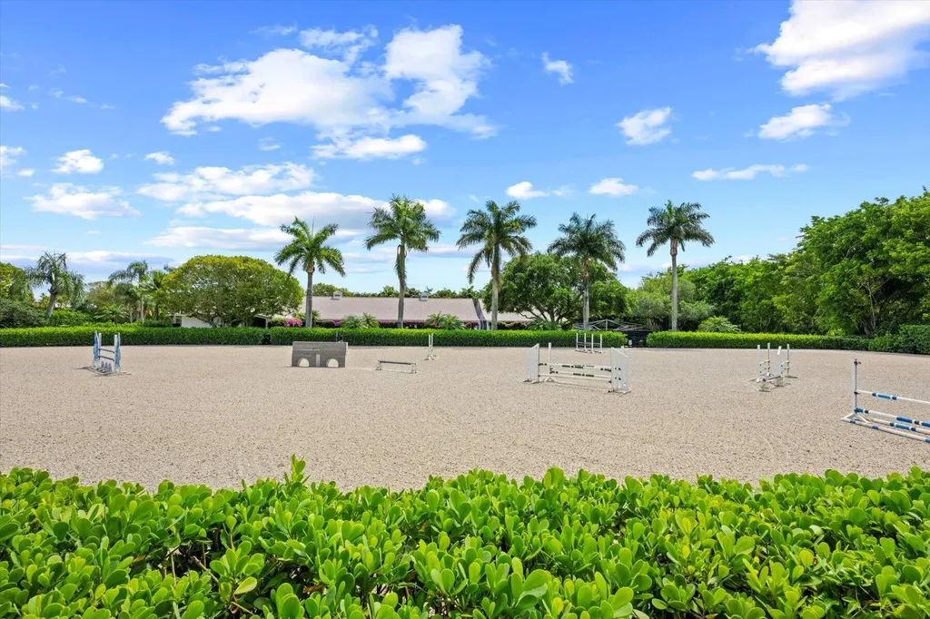 2440 Appaloosa Trail Wellington FL 33414