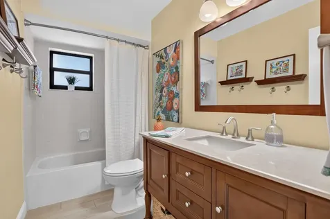 294 NW 42nd Way Deerfield Beach FL 33442