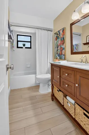 294 NW 42nd Way Deerfield Beach FL 33442