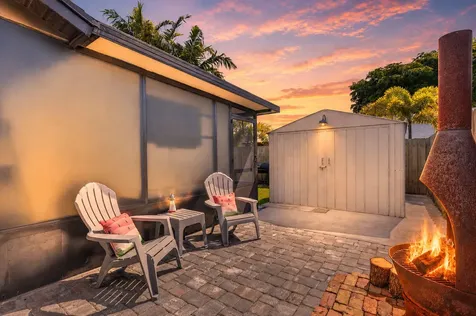 294 NW 42nd Way Deerfield Beach FL 33442