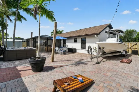 294 NW 42nd Way Deerfield Beach FL 33442