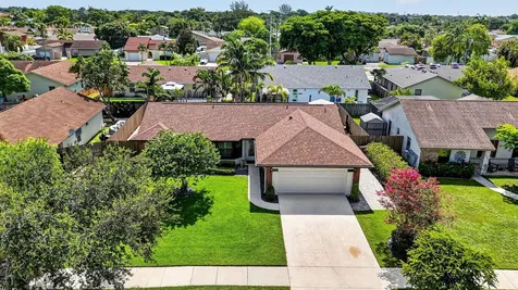 294 NW 42nd Way Deerfield Beach FL 33442