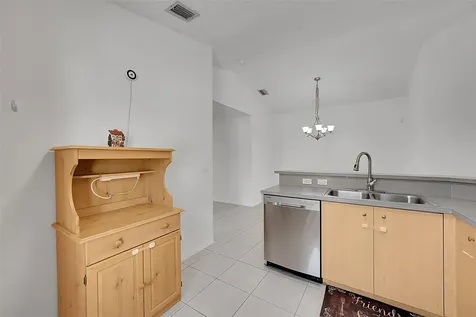 5361 NW 90th Avenue Sunrise FL 33351