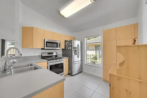 5361 NW 90th Avenue Sunrise FL 33351