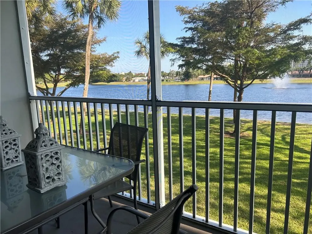 3150 N Course Lane Pompano Beach FL 33069