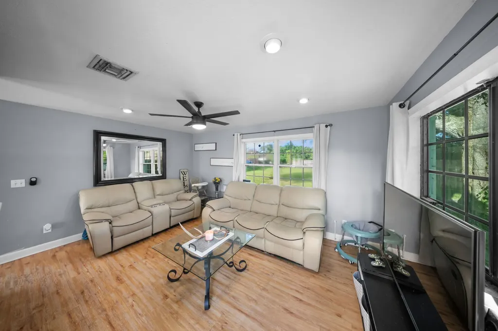 3516 Avenue F Fort Pierce FL 34947