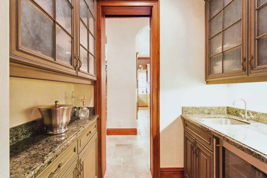 3870 NE 31st Avenue Lighthouse Point FL 33064