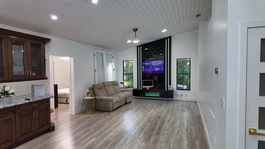 13574 59th Court N The Acreage FL 33411