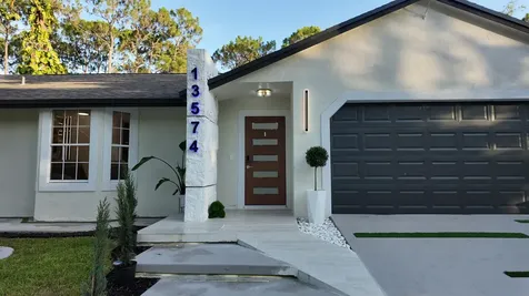 13574 59th Court N The Acreage FL 33411