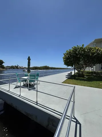 210 Horizons E Boynton Beach FL 33435