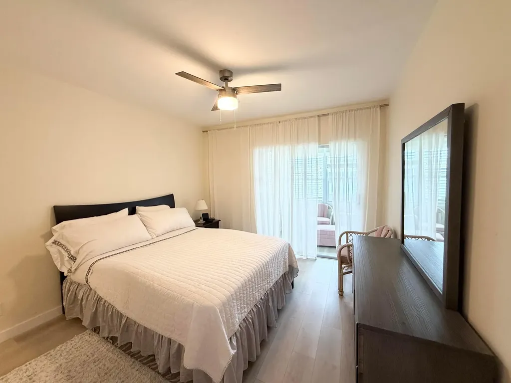 2880 Lake Osborne Drive Lake Worth Beach FL 33461