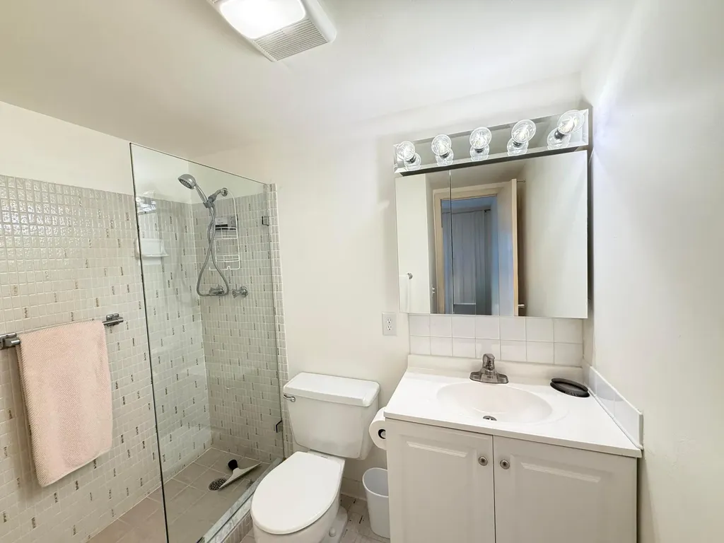 2880 Lake Osborne Drive Lake Worth Beach FL 33461
