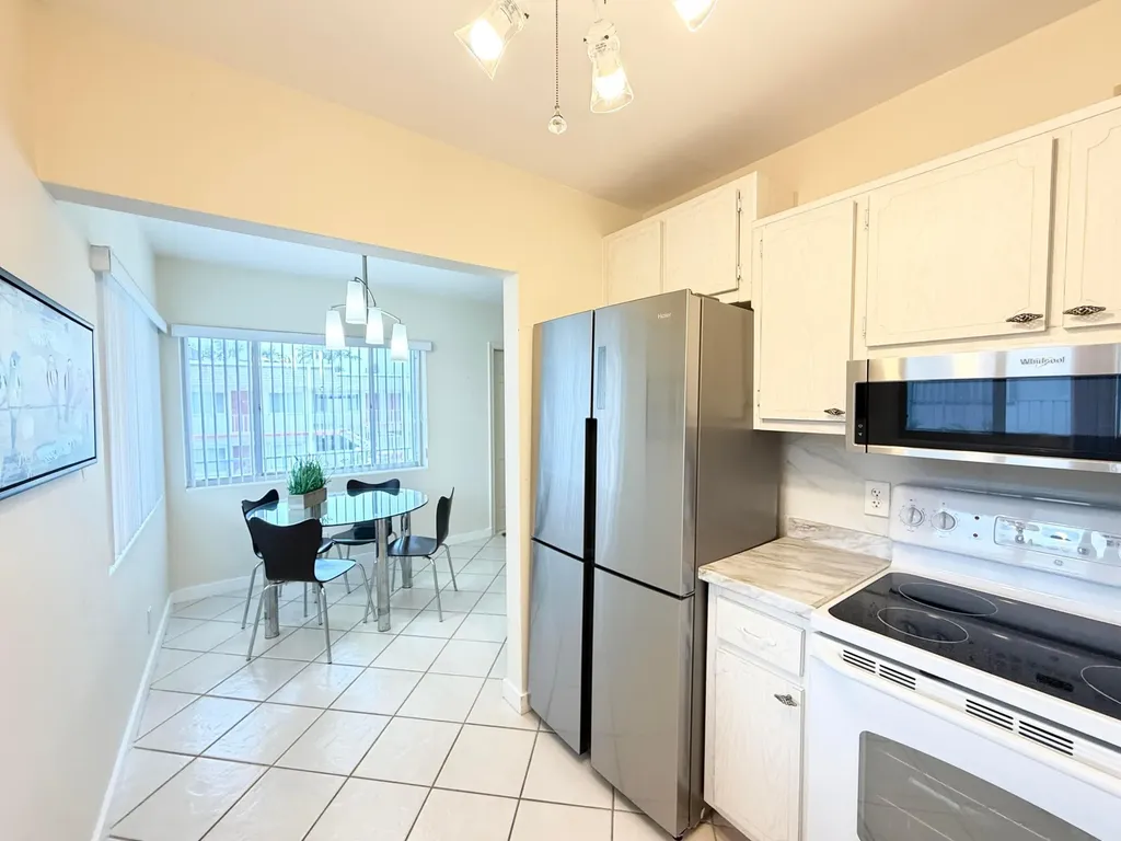 2880 Lake Osborne Drive Lake Worth Beach FL 33461