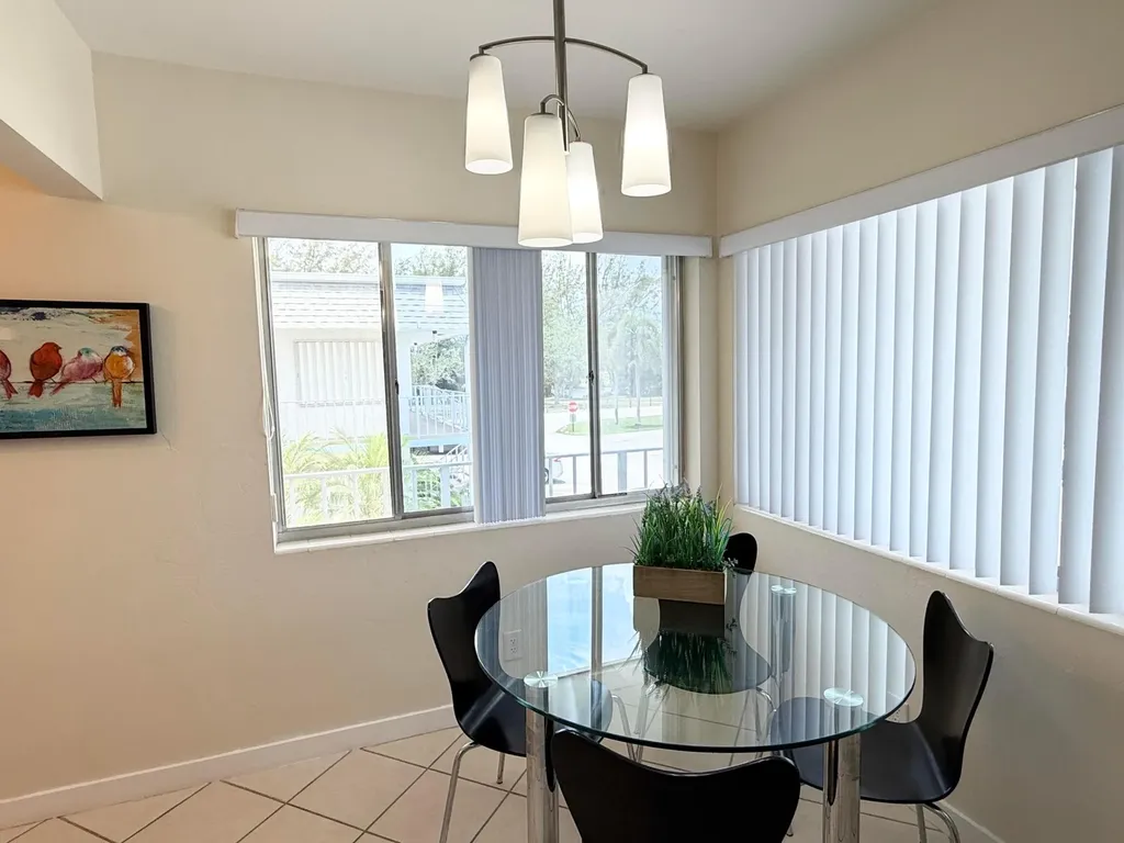 2880 Lake Osborne Drive Lake Worth Beach FL 33461