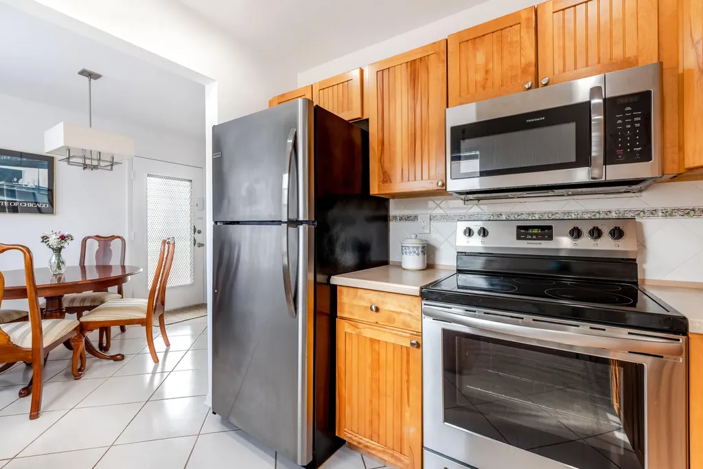 369 Capri H Delray Beach FL 33484
