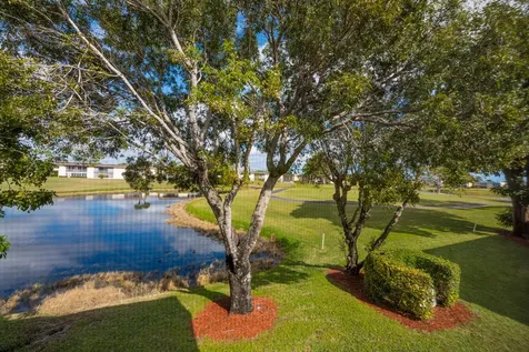 369 Capri H Delray Beach FL 33484