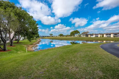 369 Capri H Delray Beach FL 33484