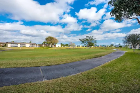 369 Capri H Delray Beach FL 33484