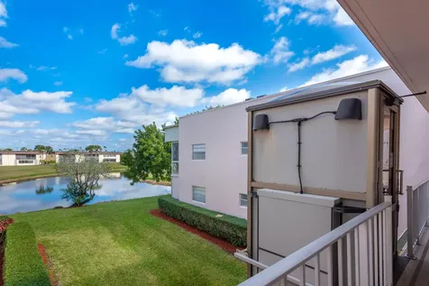 369 Capri H Delray Beach FL 33484