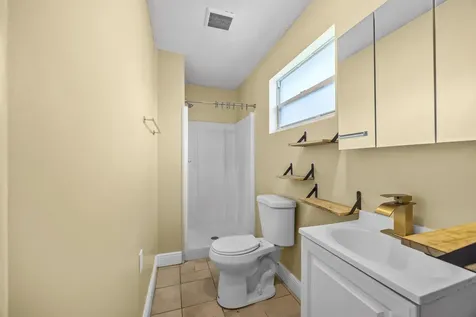 120 Pleasant Place Palm Springs FL 33461
