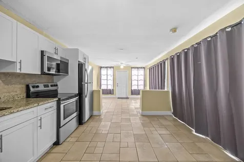 120 Pleasant Place Palm Springs FL 33461