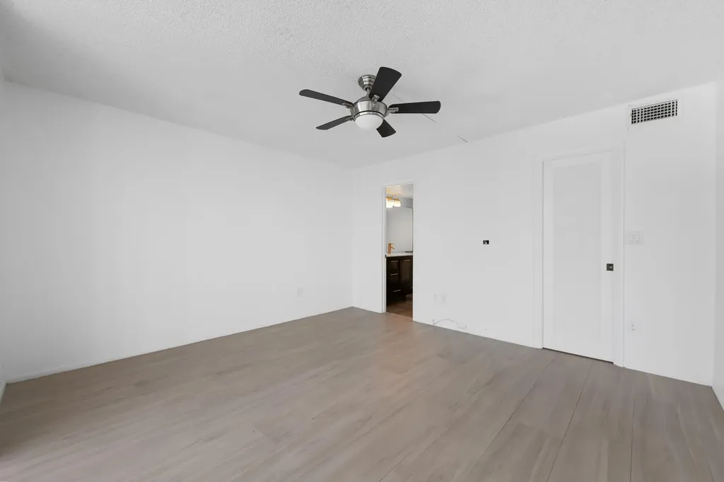 3100 NE 49th Street Fort Lauderdale FL 33308
