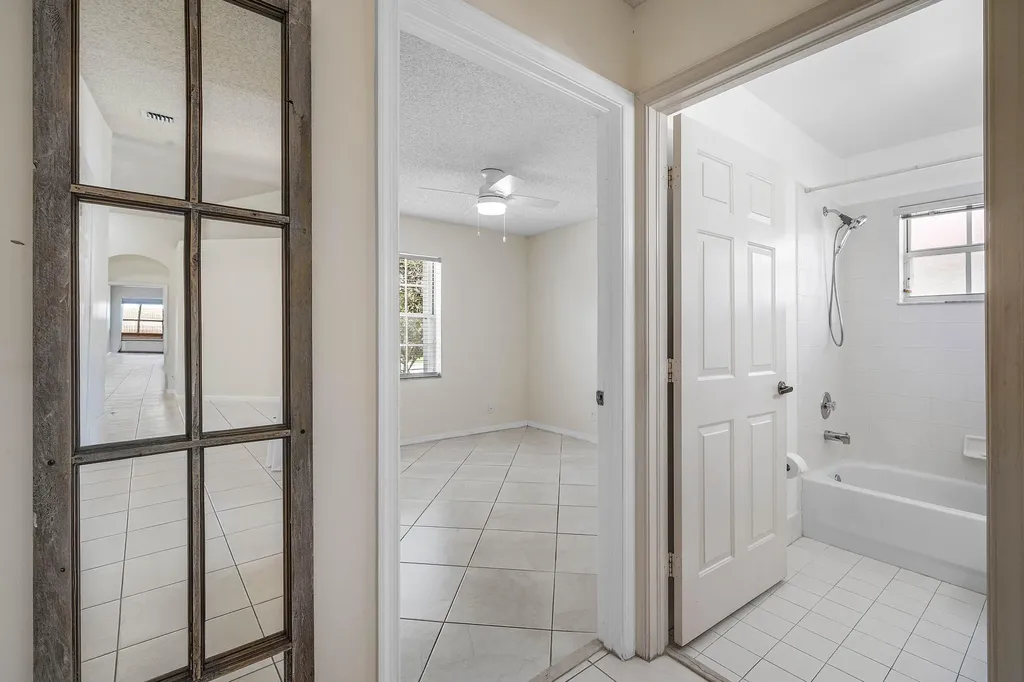 6192 Floral Lakes Drive Delray Beach FL 33484