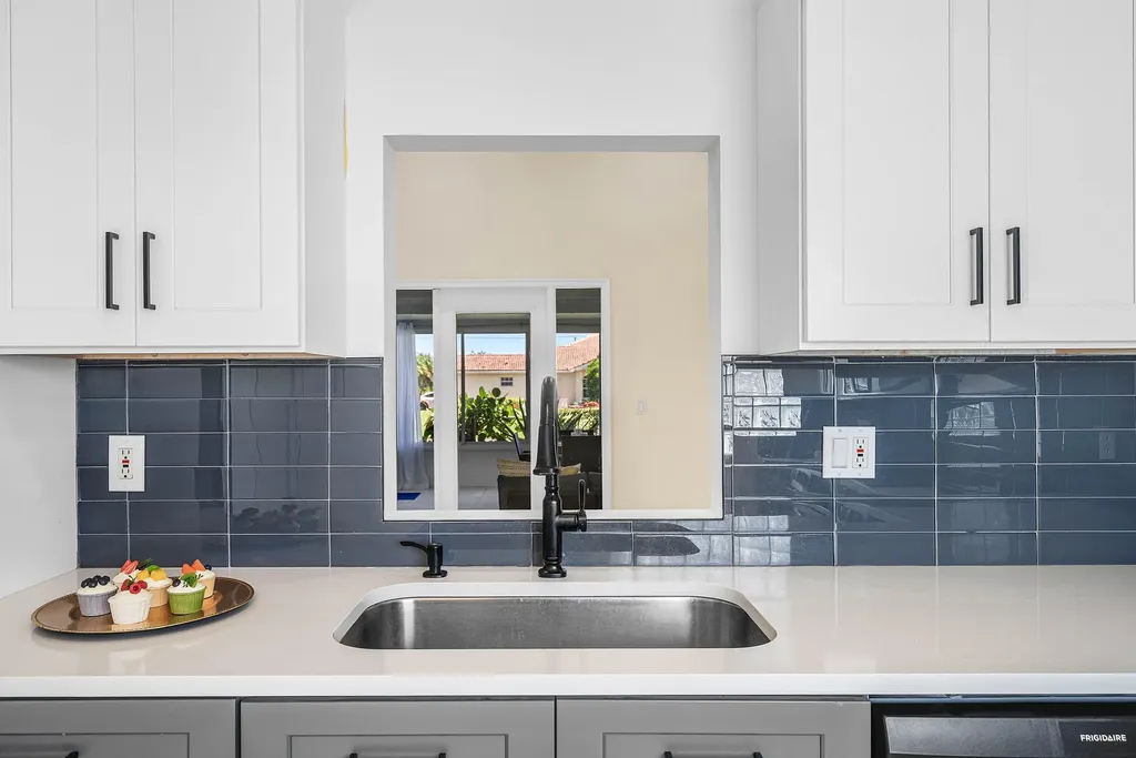 6192 Floral Lakes Drive Delray Beach FL 33484