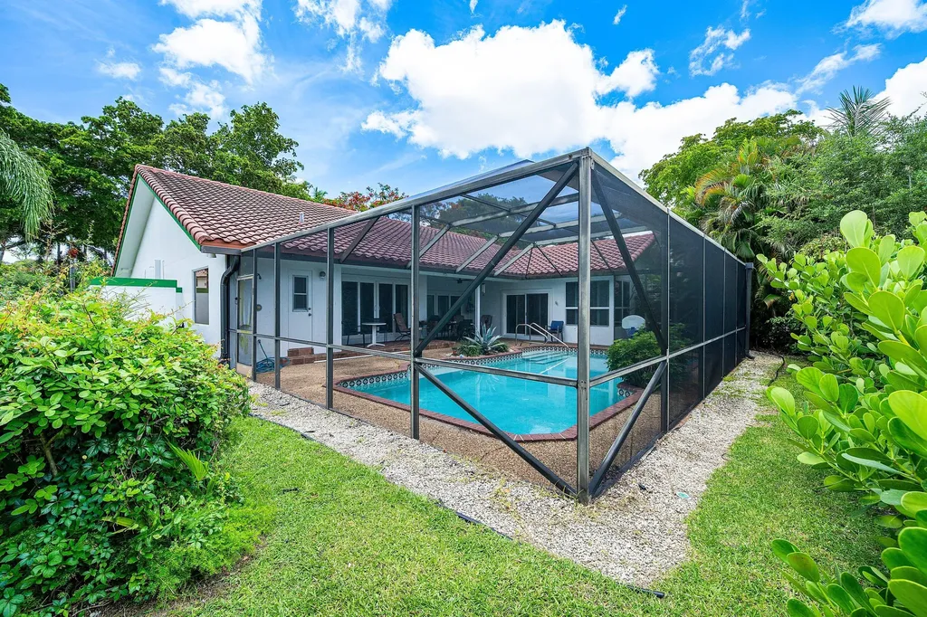 2601 NW 27th Terrace Boca Raton FL 33434