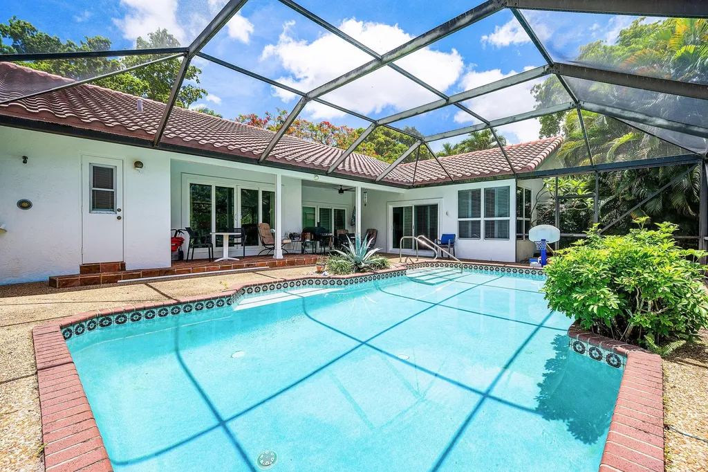 2601 NW 27th Terrace Boca Raton FL 33434
