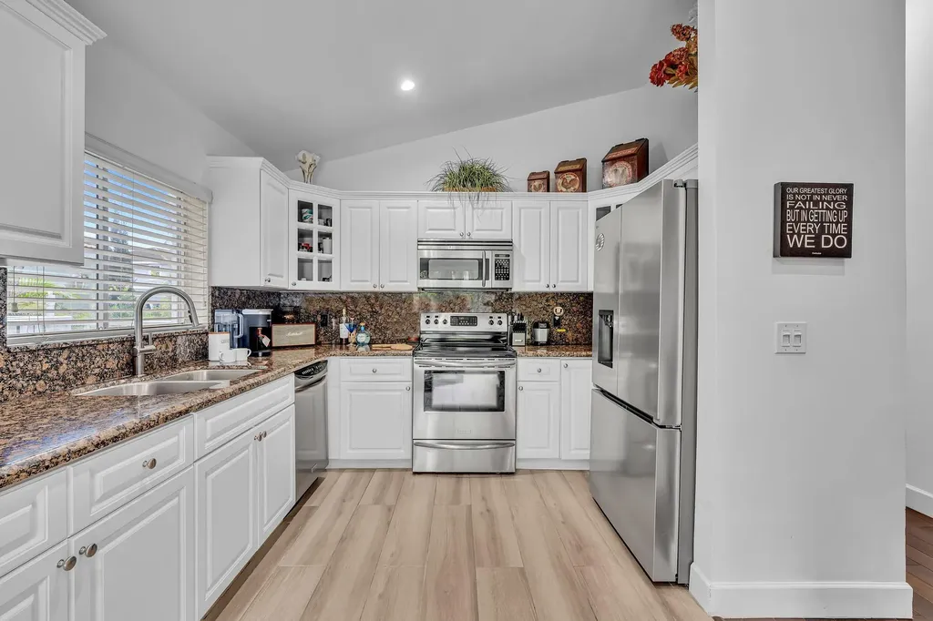 6207 La Vida Terrace Boca Raton FL 33433