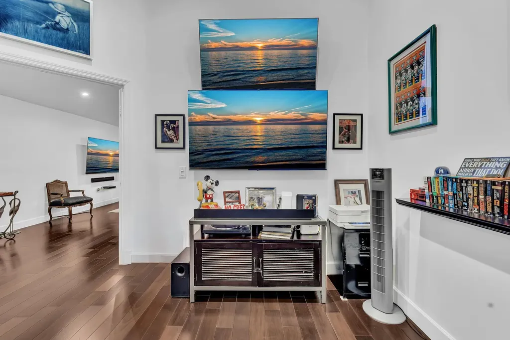 6207 La Vida Terrace Boca Raton FL 33433