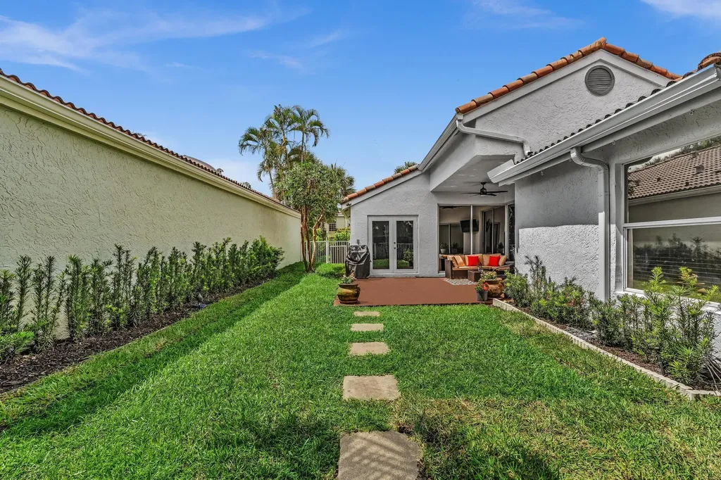 6207 La Vida Terrace Boca Raton FL 33433