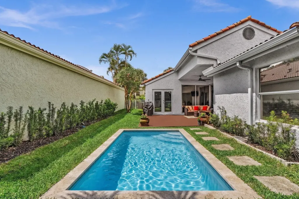 6207 La Vida Terrace Boca Raton FL 33433