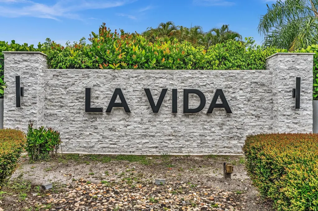 6207 La Vida Terrace Boca Raton FL 33433