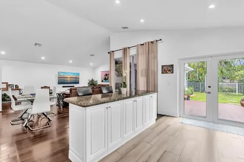 6207 La Vida Terrace Boca Raton FL 33433