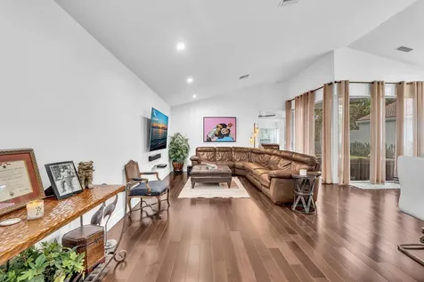 6207 La Vida Terrace Boca Raton FL 33433