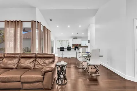 6207 La Vida Terrace Boca Raton FL 33433