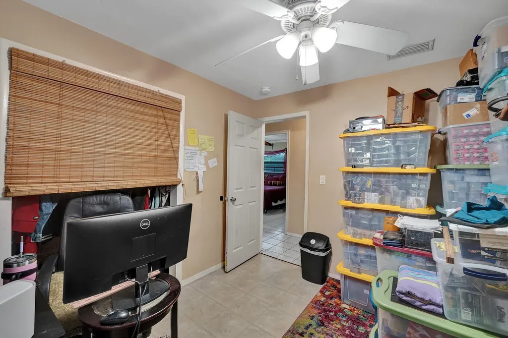 2740 SW 46th Court Dania Beach FL 33312