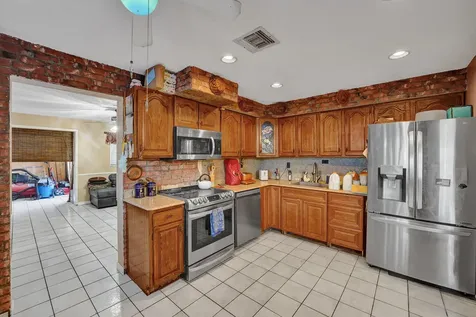 2740 SW 46th Court Dania Beach FL 33312