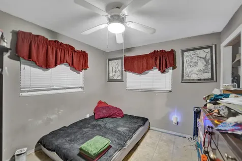 2740 SW 46th Court Dania Beach FL 33312